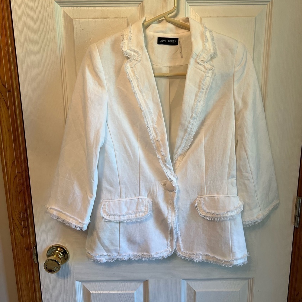 Love Token Beautiful White Jacket